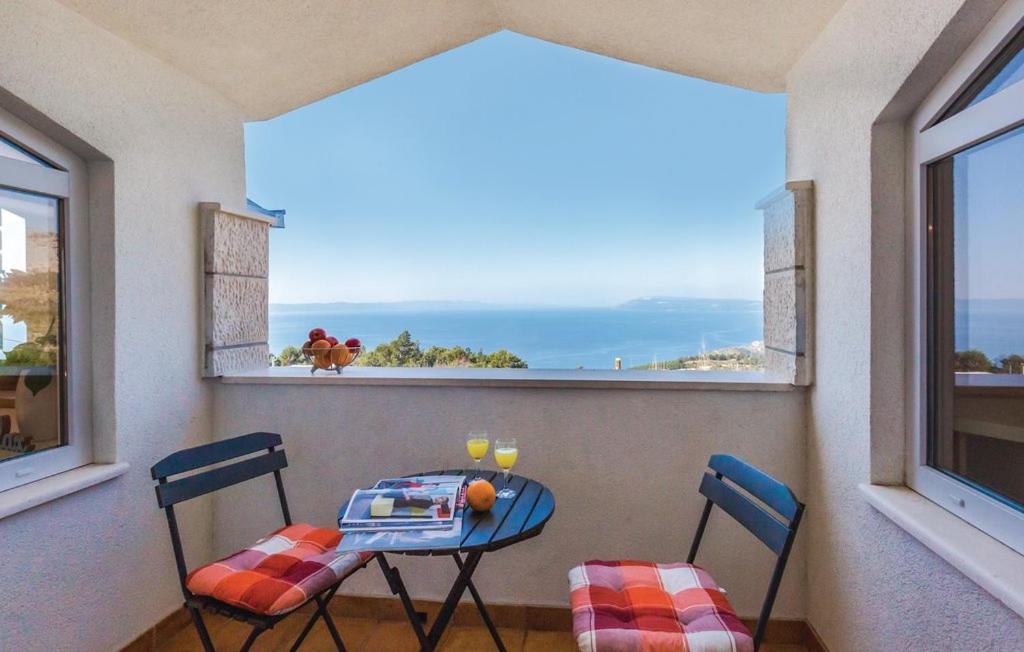 Vacation Apartments Feniks Tučepi Екстериор снимка