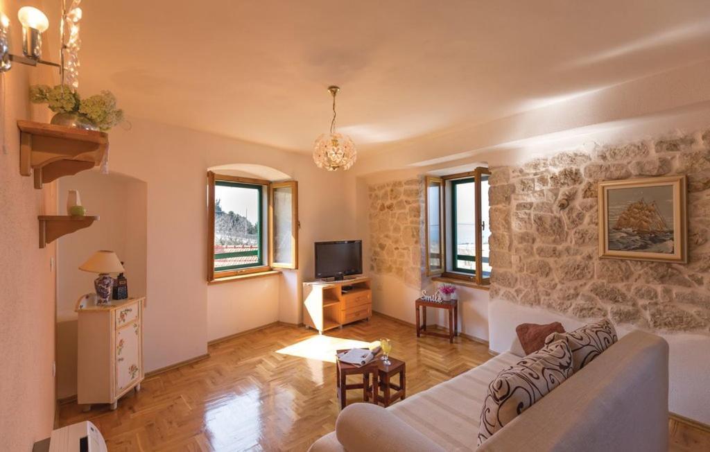 Vacation Apartments Feniks Tučepi Екстериор снимка