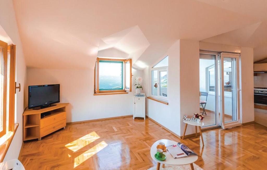 Vacation Apartments Feniks Tučepi Екстериор снимка