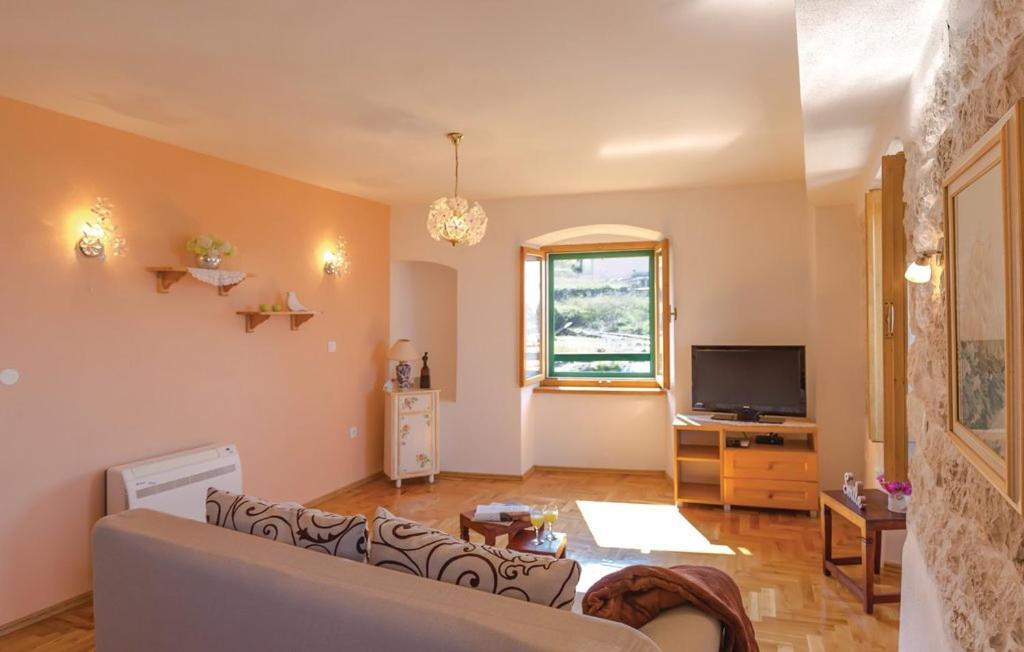 Vacation Apartments Feniks Tučepi Екстериор снимка