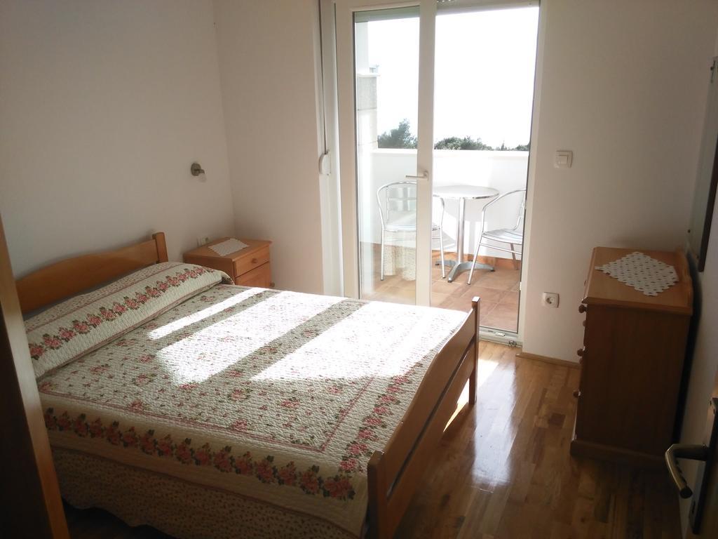 Vacation Apartments Feniks Tučepi Екстериор снимка