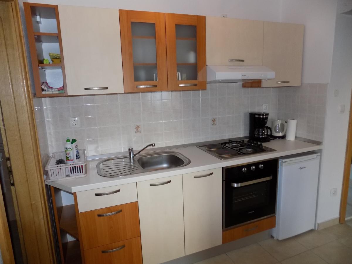 Vacation Apartments Feniks Tučepi Екстериор снимка