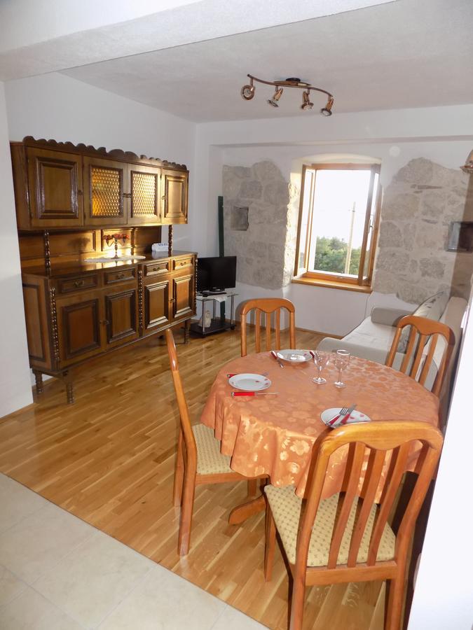 Vacation Apartments Feniks Tučepi Екстериор снимка